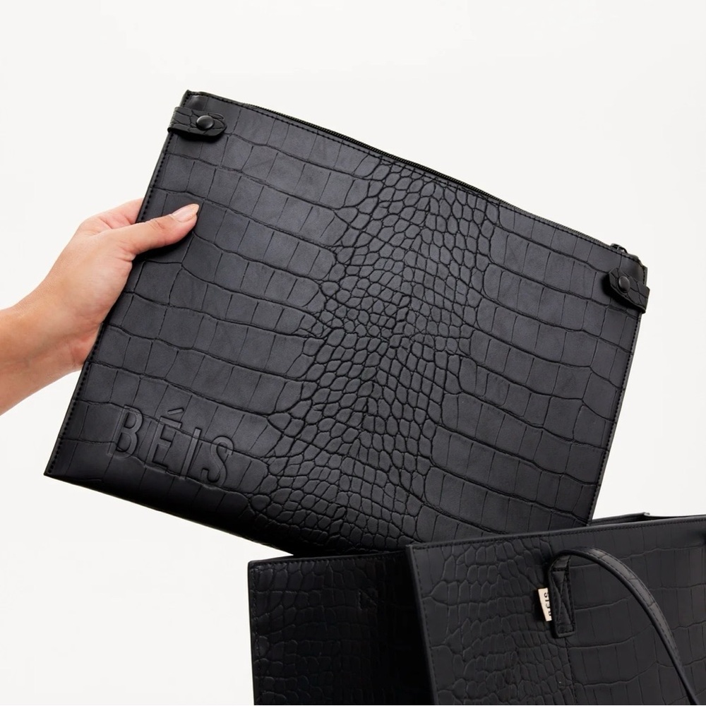 BEIS Black Crocodile Embossed Faux Leather Zipper Clutch Bag Women